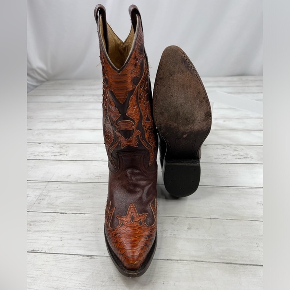 Frye Women’s Western Alligator Leather CowBoy Boots Size 9B - Picture 4 of 11